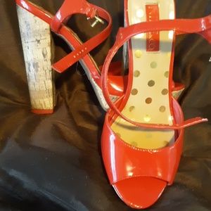 Nine and co size 81/2 red heels with platfom